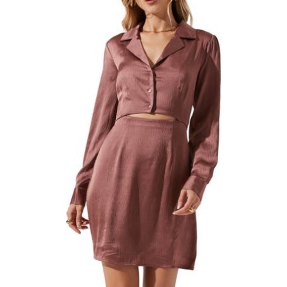 Astr Dresses & Skirts - NWT ASTR The Label Center Cutout Satin Dress